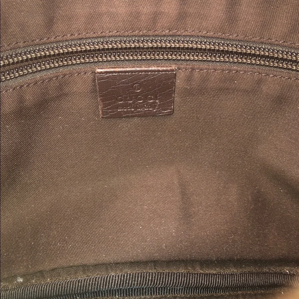GUCCI GG Supreme Beige Monogram Canvas Messenger Bag with Brown Leather Trim